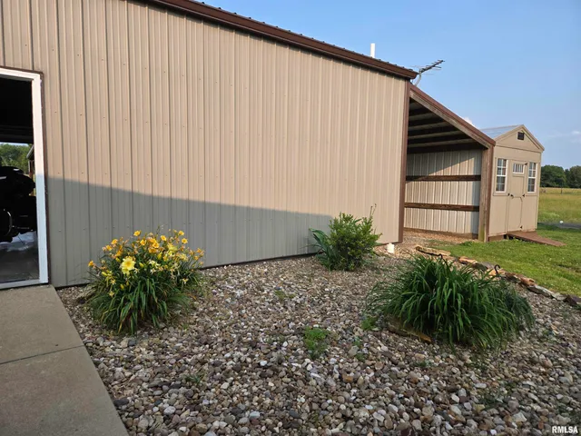 $399,900 | 1640 Pleasant Ridge Road, Vienna, IL 62995