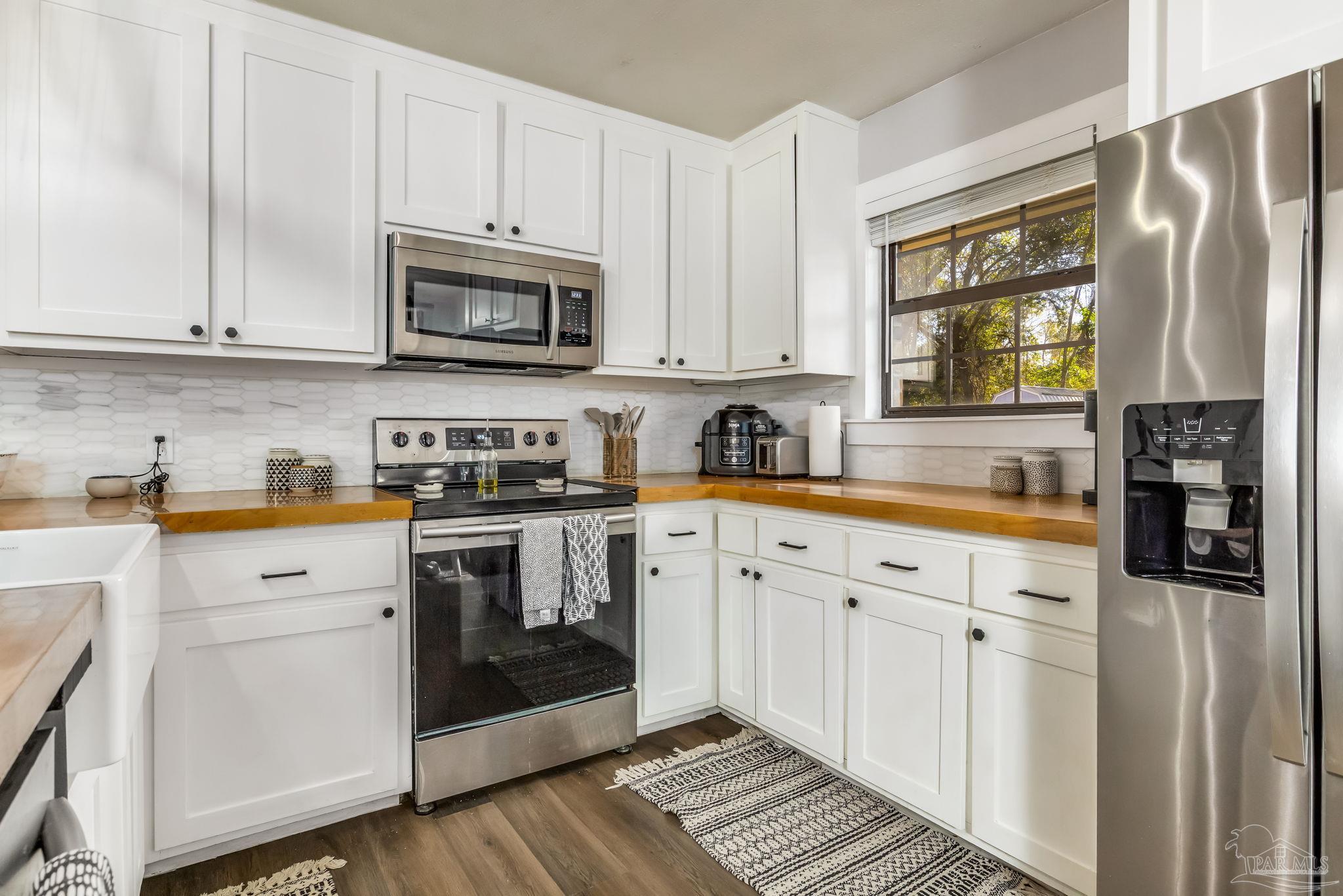 4935 Andrea Lane Pace, FL 32571 - Photo 12 of 44