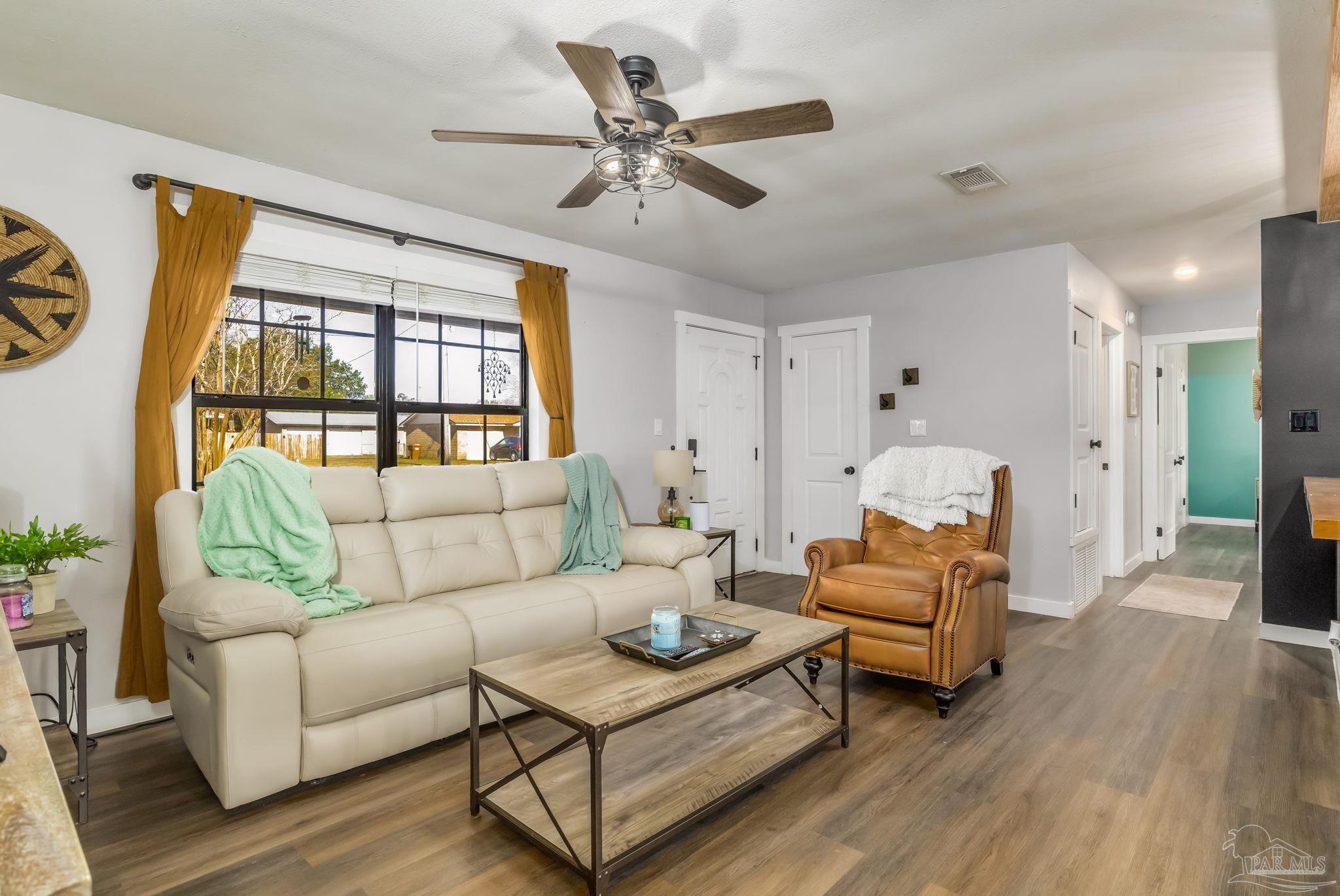 4935 Andrea Lane Pace, FL 32571 - Photo 14 of 44