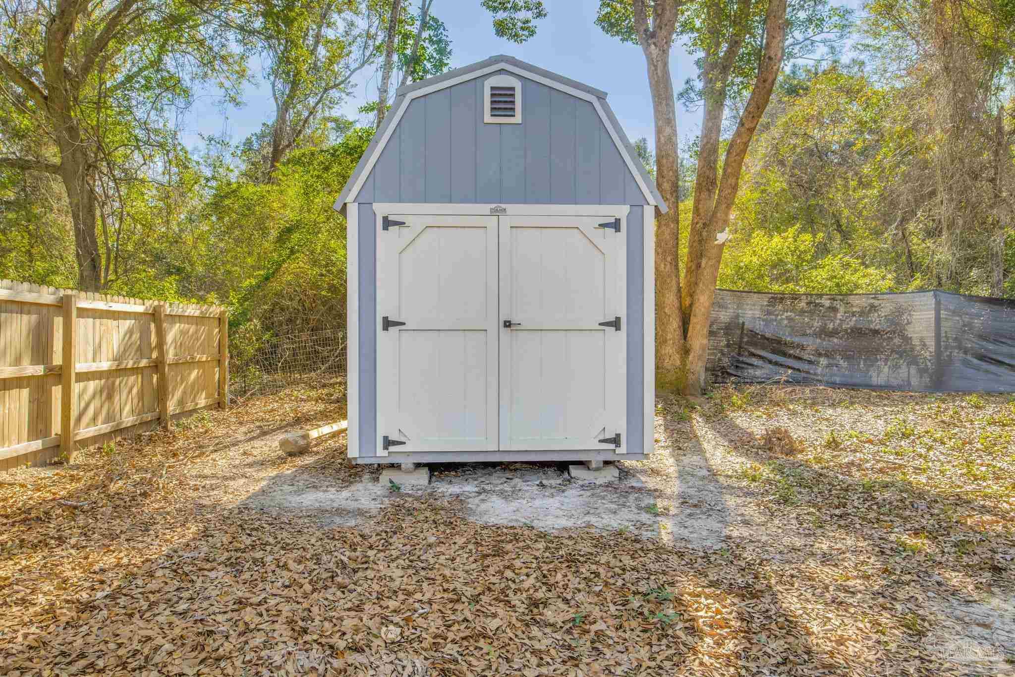 4935 Andrea Lane Pace, FL 32571 - Photo 39 of 44
