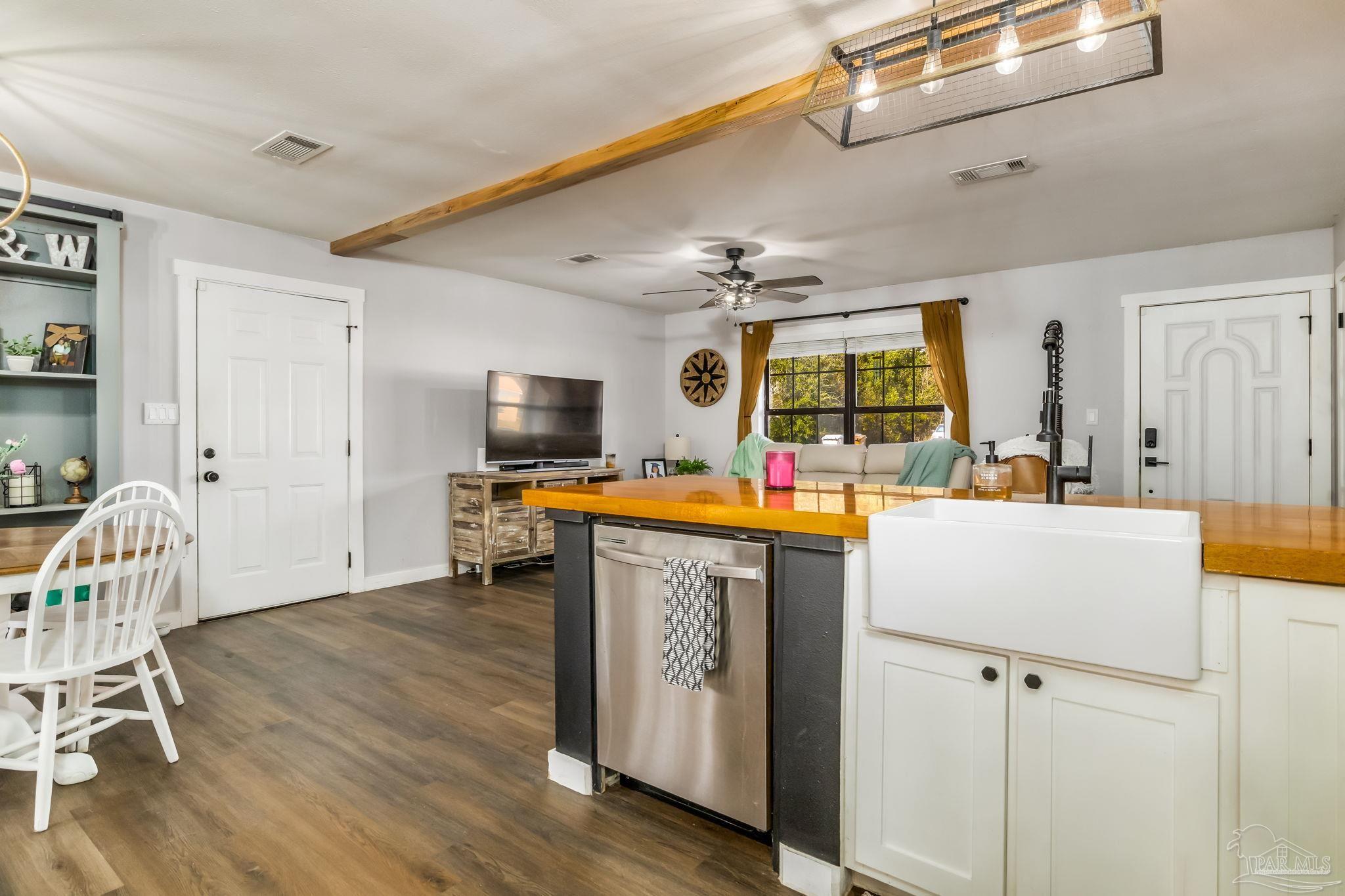 4935 Andrea Lane Pace, FL 32571 - Photo 10 of 44