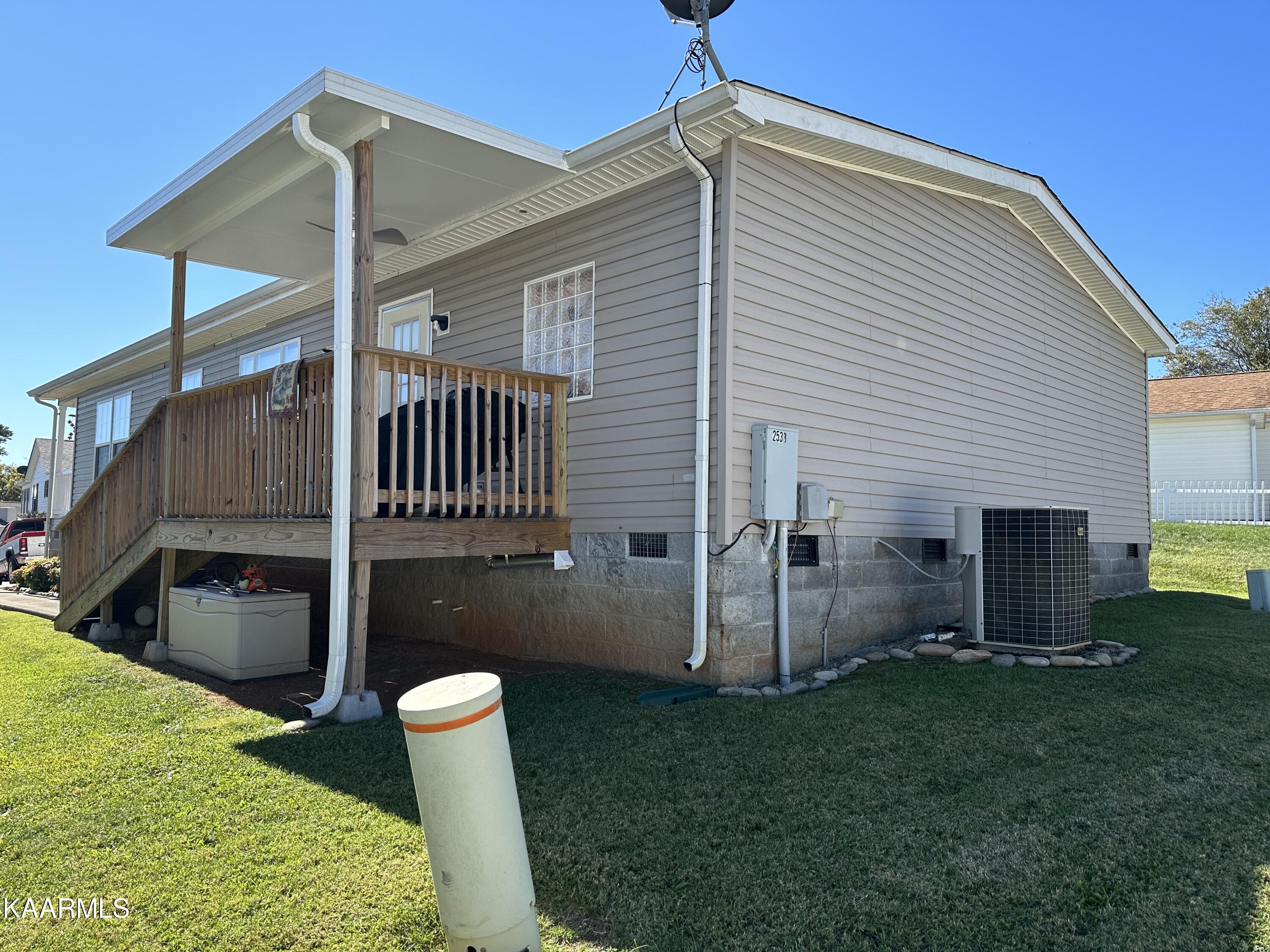2533 Bay Meadows Way Sevierville, TN 37876 - Photo 3 of 16 B72B79AE-6D9E-4D41-87E8-BB77CDF0F826