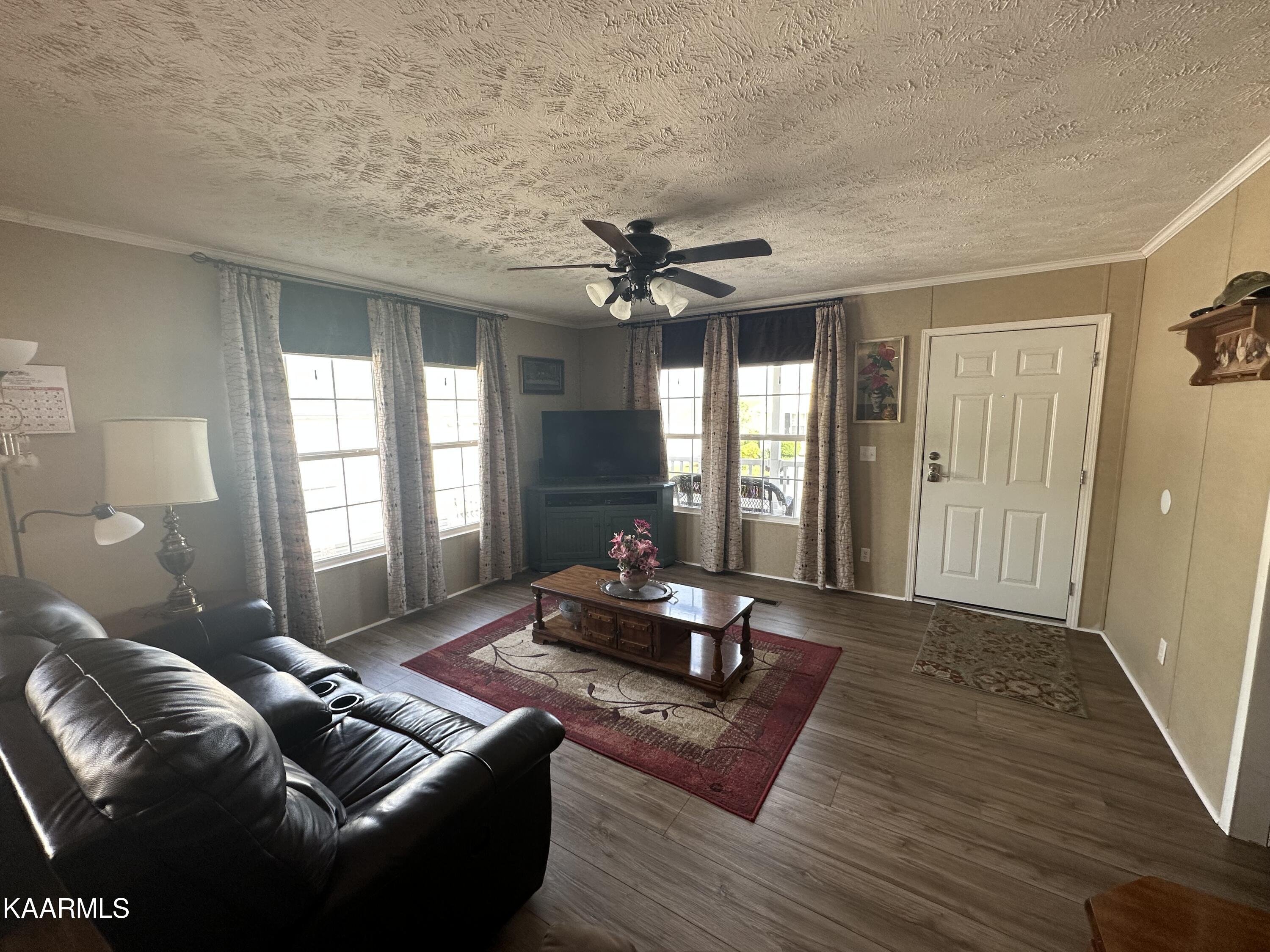 2533 Bay Meadows Way Sevierville, TN 37876 - Photo 5 of 16 IMG_9220