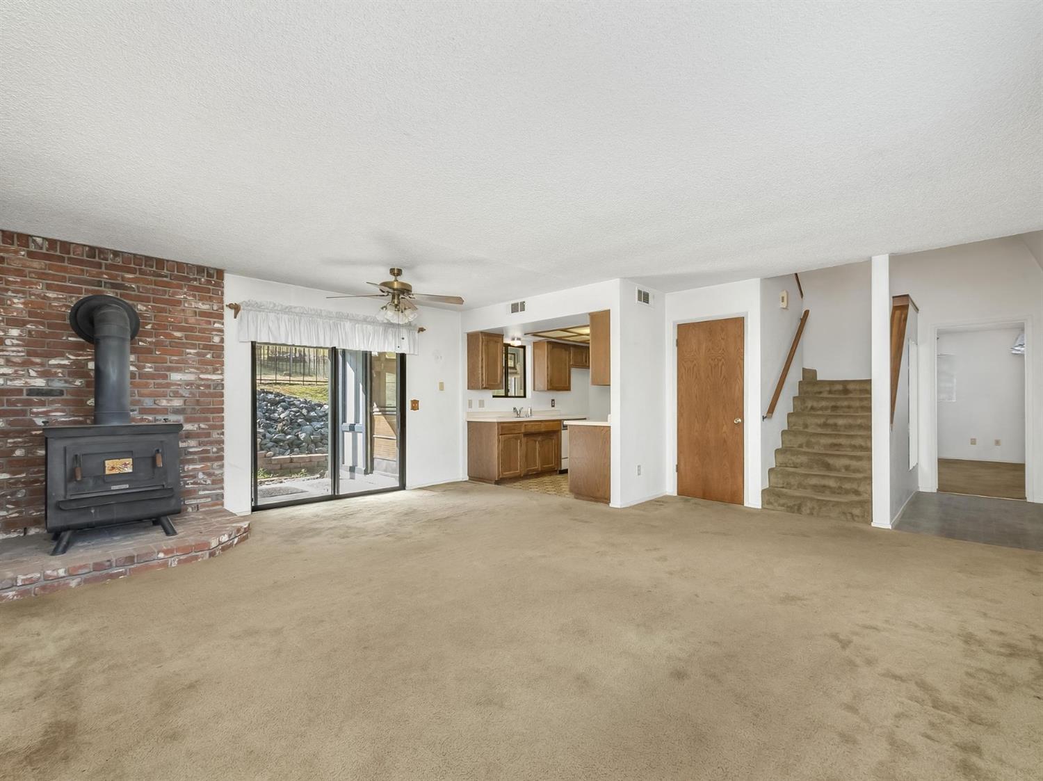 7277 Coyote Trail Road Sanger, CA 93657 - Photo 5 of 37 Gallery Image 5
