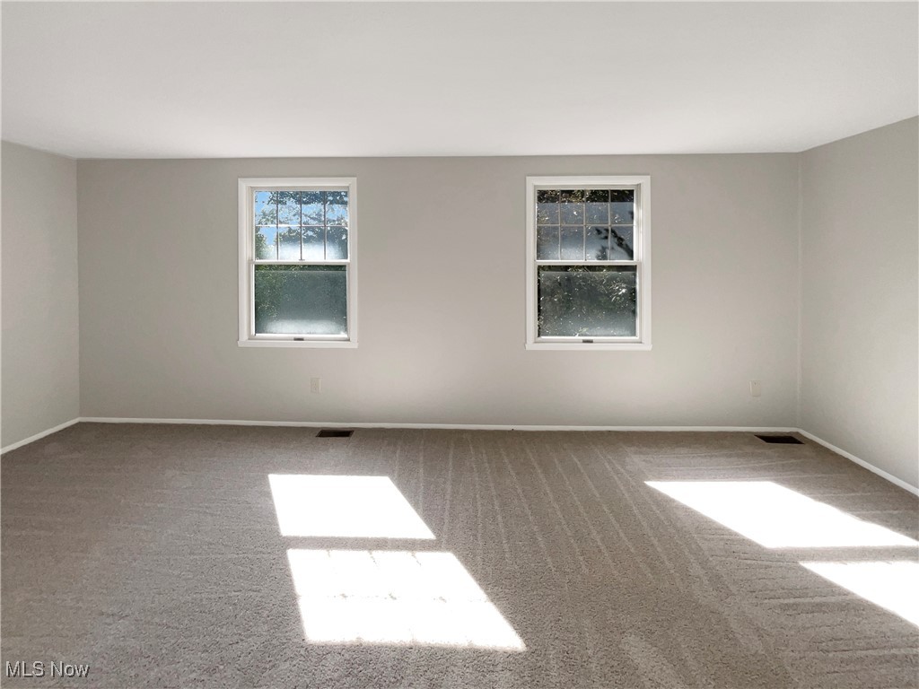 71 Quaker Ridge Drive Akron, OH 44313 - Photo 3 of 17 Gallery Image 3