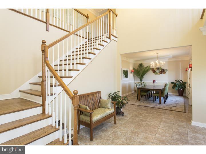 265 Federal City Road Pennington, NJ 08534 - Photo 3 of 25 Foyer