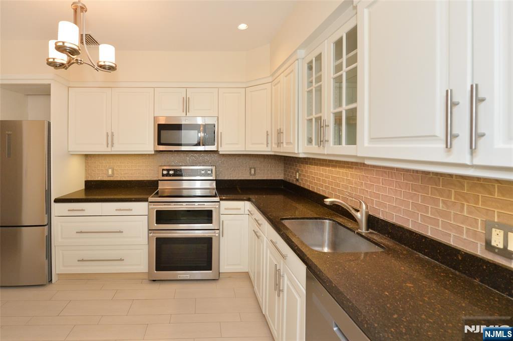 140 Bellair Road, Unit Q Ridgewood, NJ 07450 - Photo 14 of 30