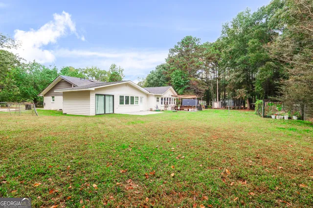 $1,900 | 657 Senoia Road, Tyrone, GA 30290