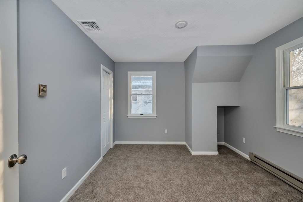 40 Lamont Street Springfield, MA 01119 - Photo 31 of 38