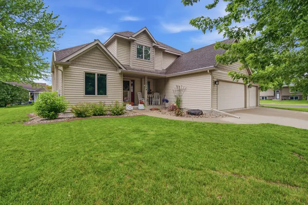 $475,000 | 1576 La Mar Drive, Mankato, MN 56003