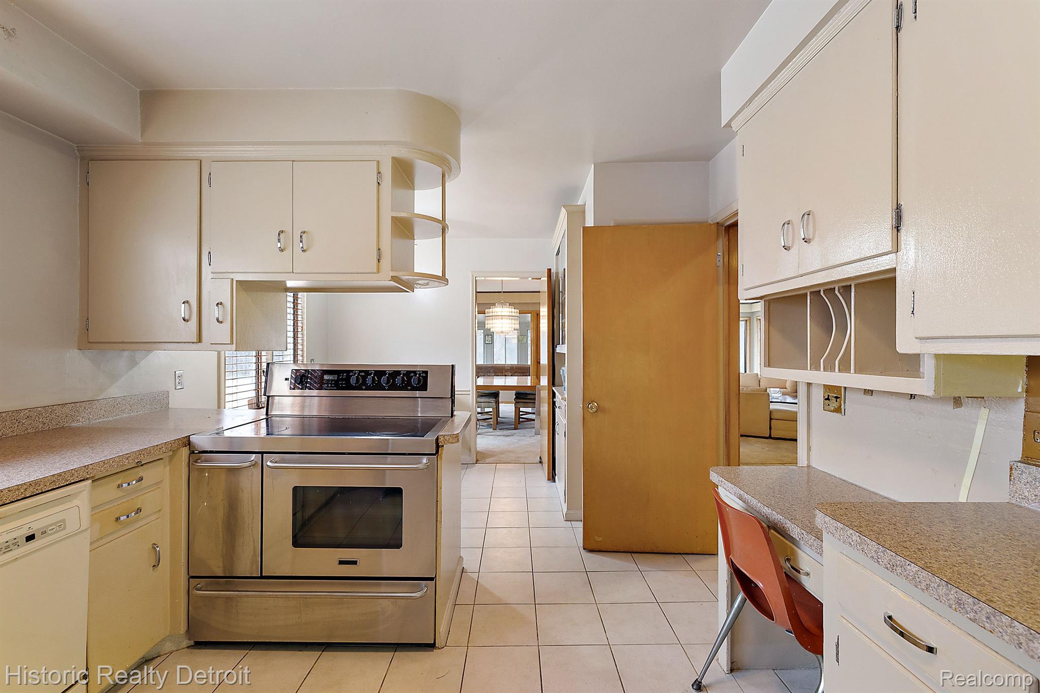 19560 Roslyn Road Detroit, MI 48221 - Photo 27 of 42 Gallery Image 27