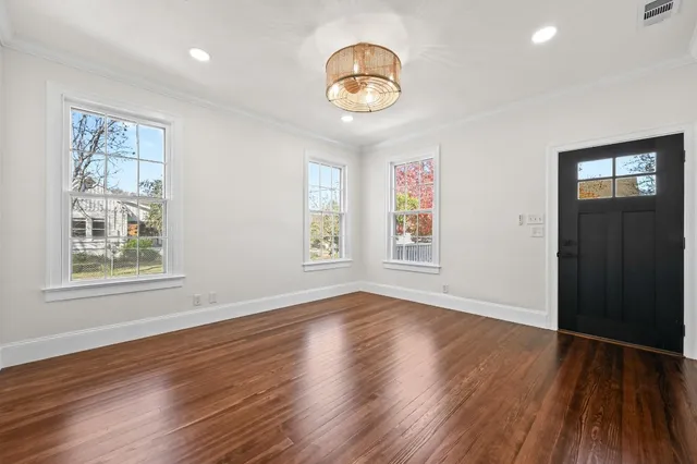 $689,000 | 9703 Saugus Lane, Austin, TX 78733