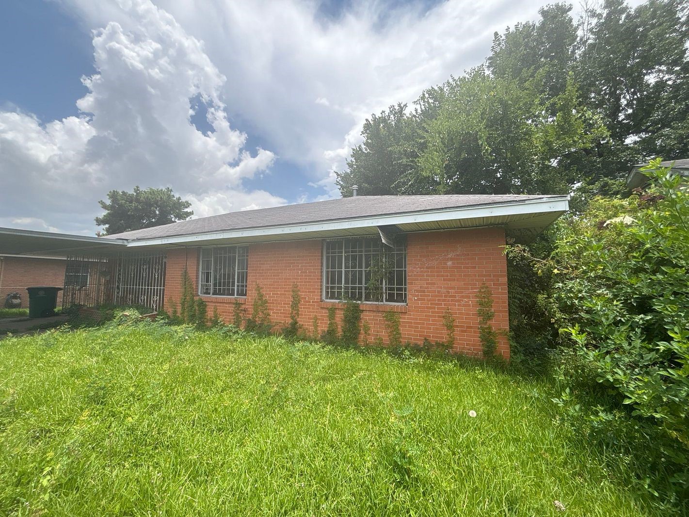5817 Langley Road Houston, TX 77016 - Photo 3 of 22
