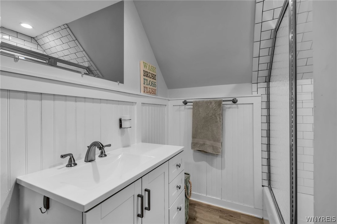 357 Lebrun Road Amherst, NY 14226 - Photo 40 of 50 Third floor updated full bath.