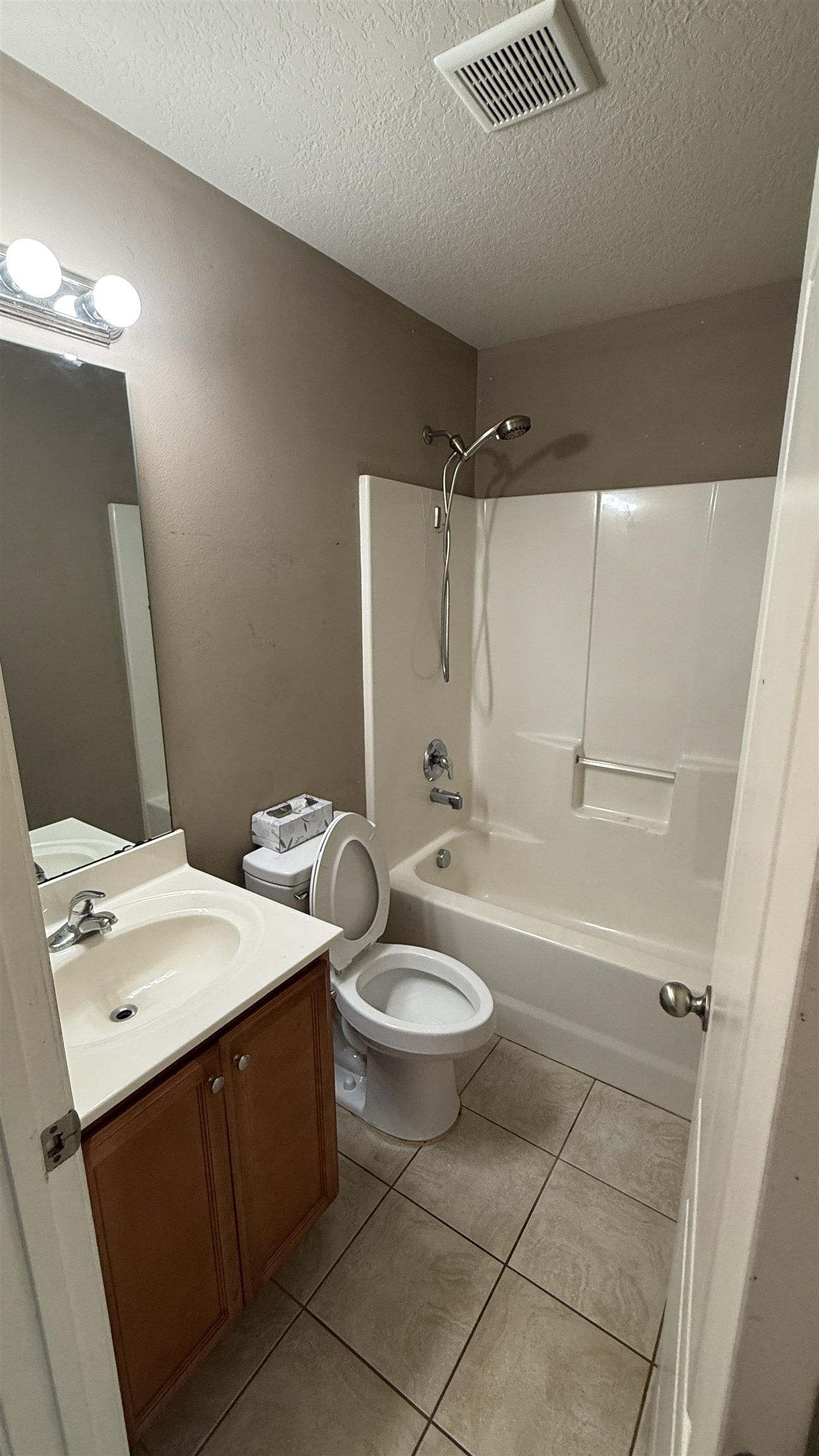 517 Tilgate Court Boiling Springs, SC 29316 - Photo 16 of 24