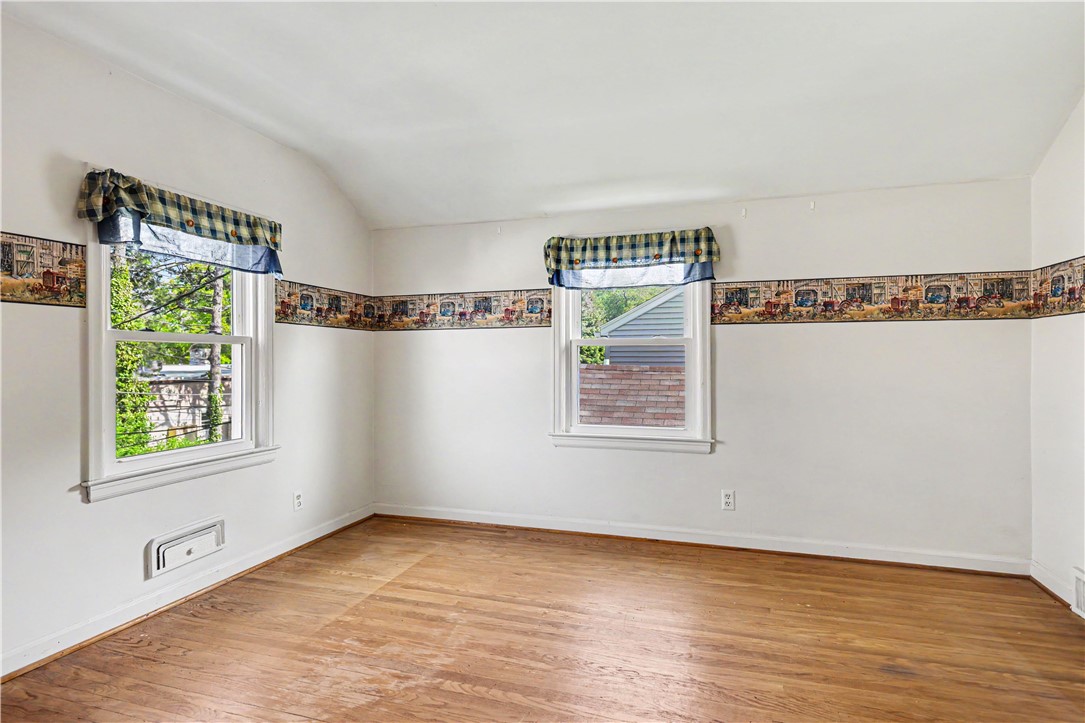 33 Beresford Road Rochester, NY 14610 - Photo 21 of 30