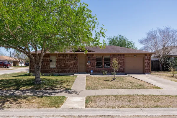 $150,000 | 308 Hickory, Bishop, TX 78343