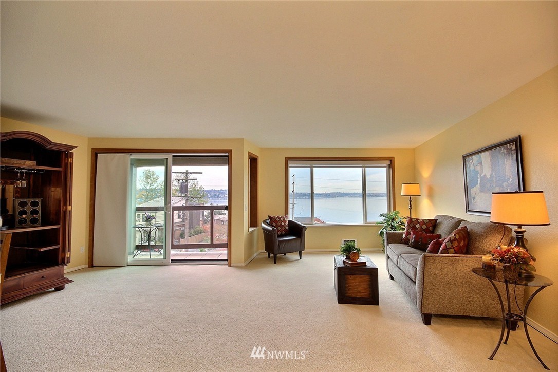 740 North 32nd Street, Unit 4 Renton, WA 98056 - Photo 6 of 19