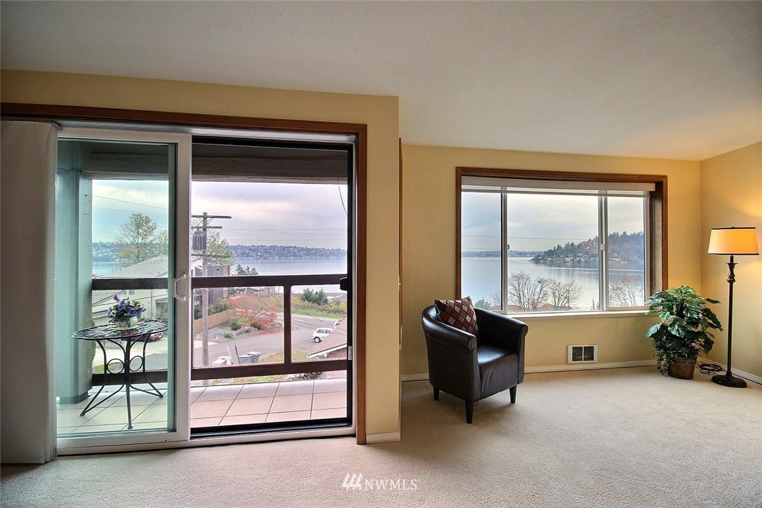 740 North 32nd Street, Unit 4 Renton, WA 98056 - Photo 7 of 19