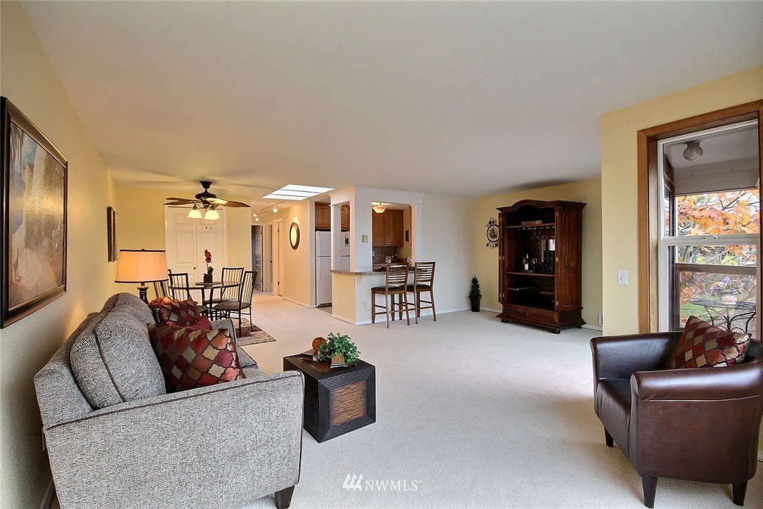 740 North 32nd Street, Unit 4 Renton, WA 98056 - Photo 8 of 19
