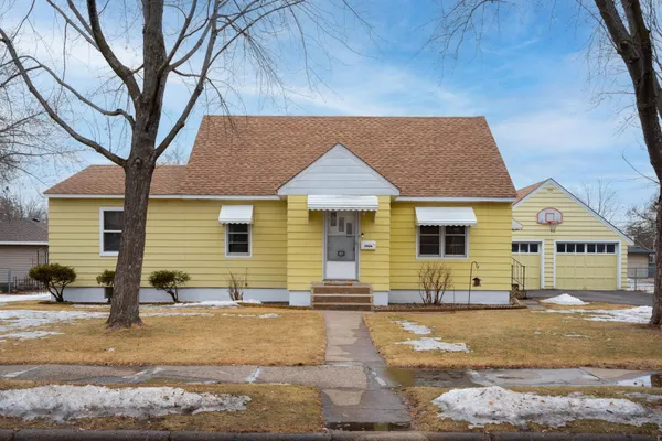 $229,900 | 824 26th Avenue North, St. Cloud, MN 56303