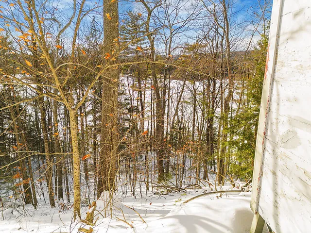 $130,000 | 915 Augusta Road, Belgrade, ME 04917