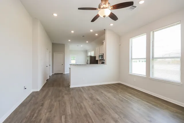 $1,840 | 13012 Stone Vly Way, Conroe, TX 77303