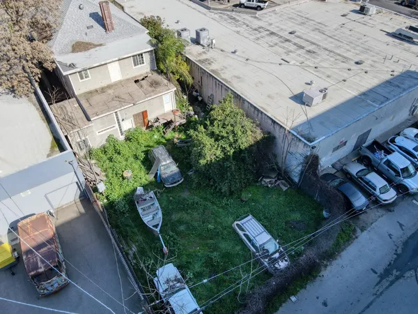 $520,000 | 1821 Van Ness Avenue, Fresno, CA 93721