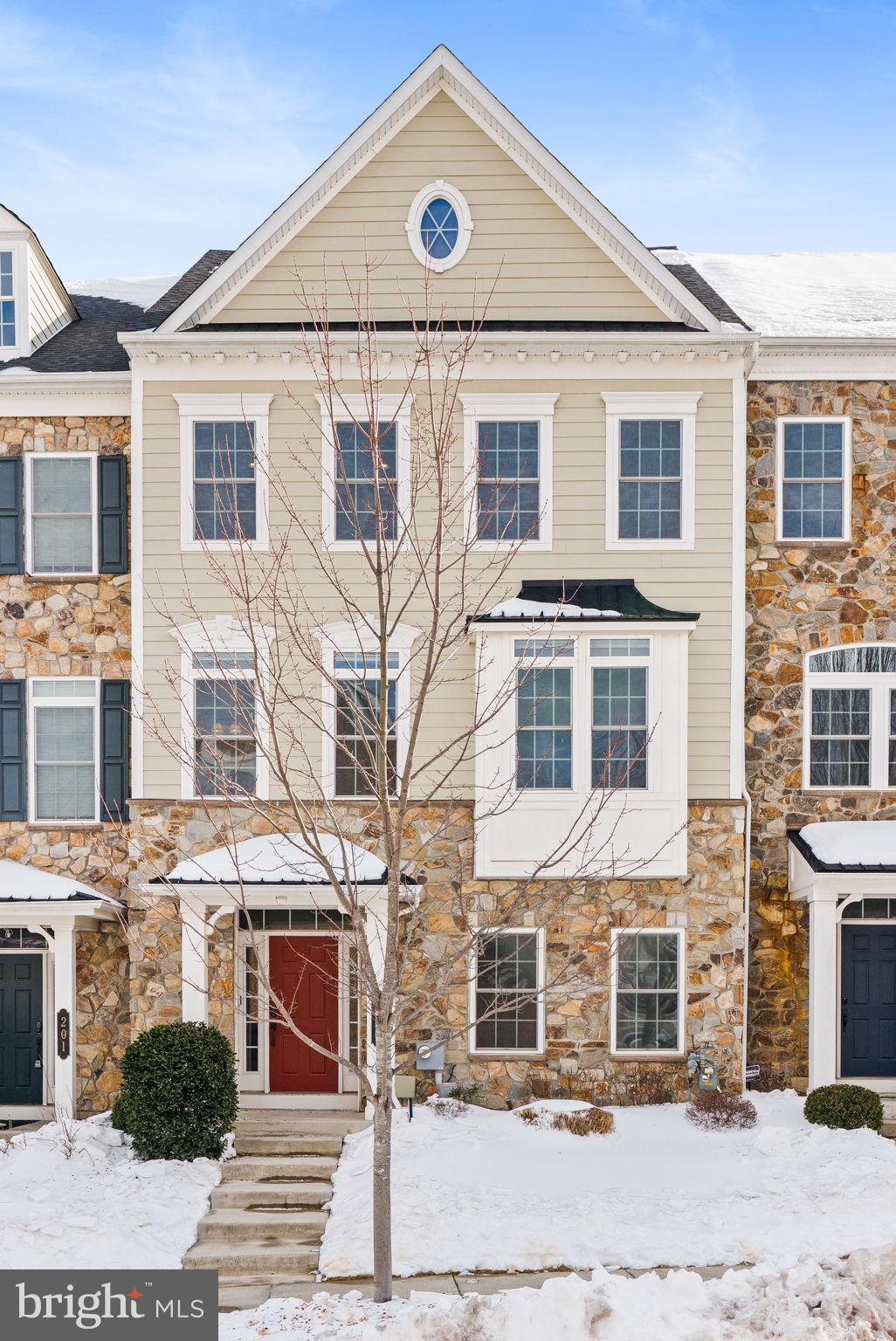 203 Patriots Path Malvern, PA 19355 - Photo 3 of 59