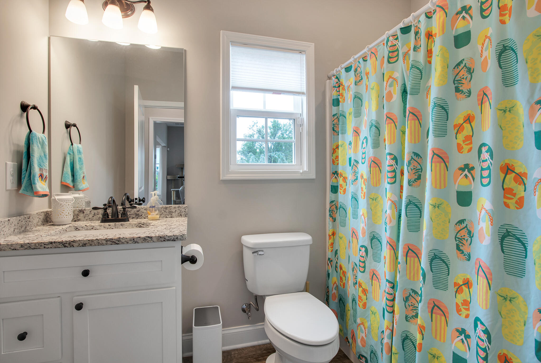 665 North Wright Road Alcoa, TN 37701 - Photo 14 of 26 Bathroom