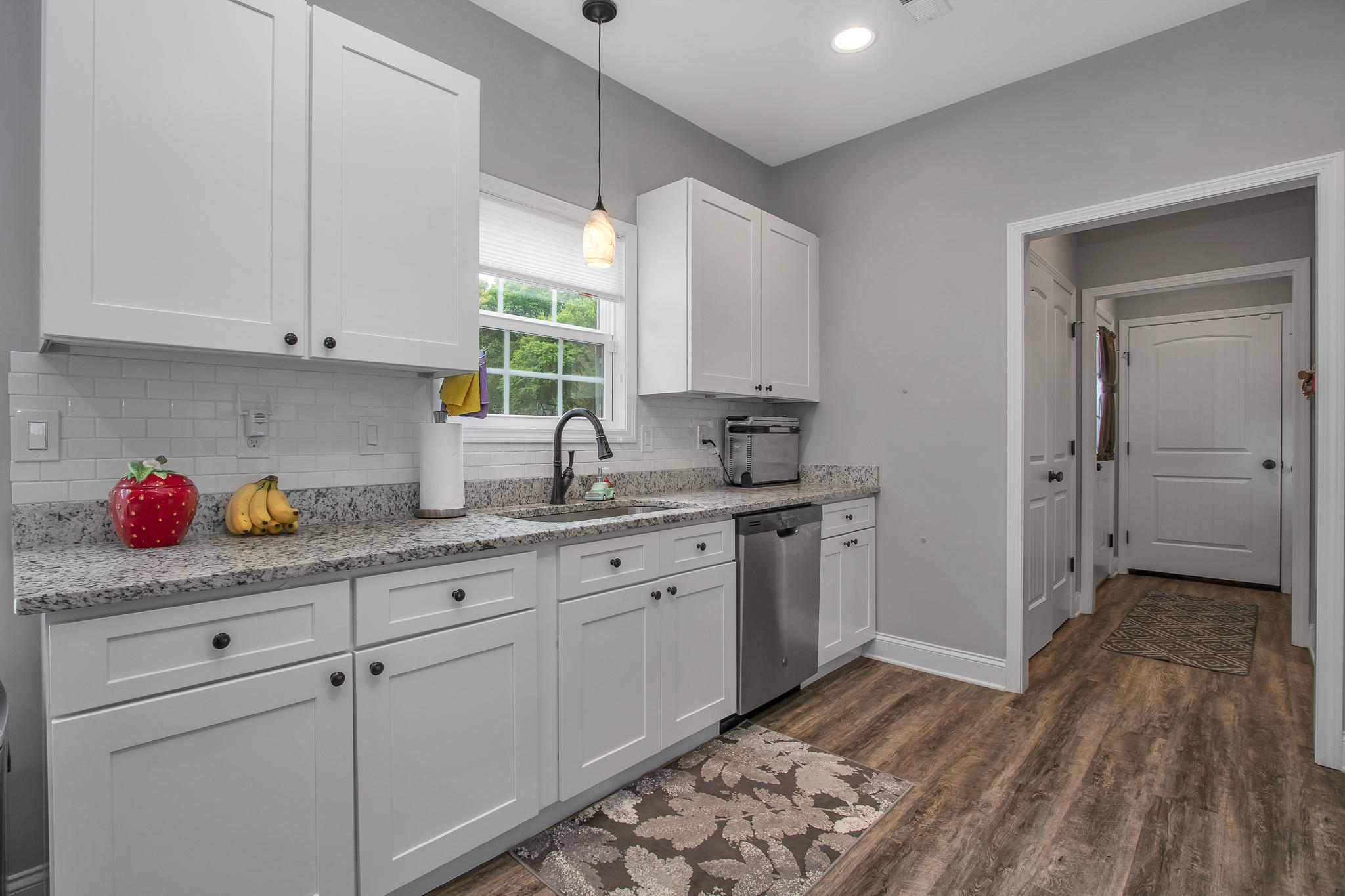 665 North Wright Road Alcoa, TN 37701 - Photo 6 of 26 Eat In Kitchen