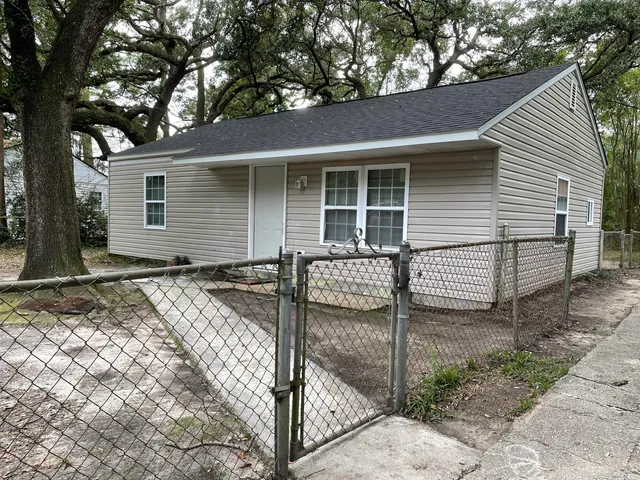 $1,500 | 2330 Coral Bell Drive, North Charleston, SC 29405
