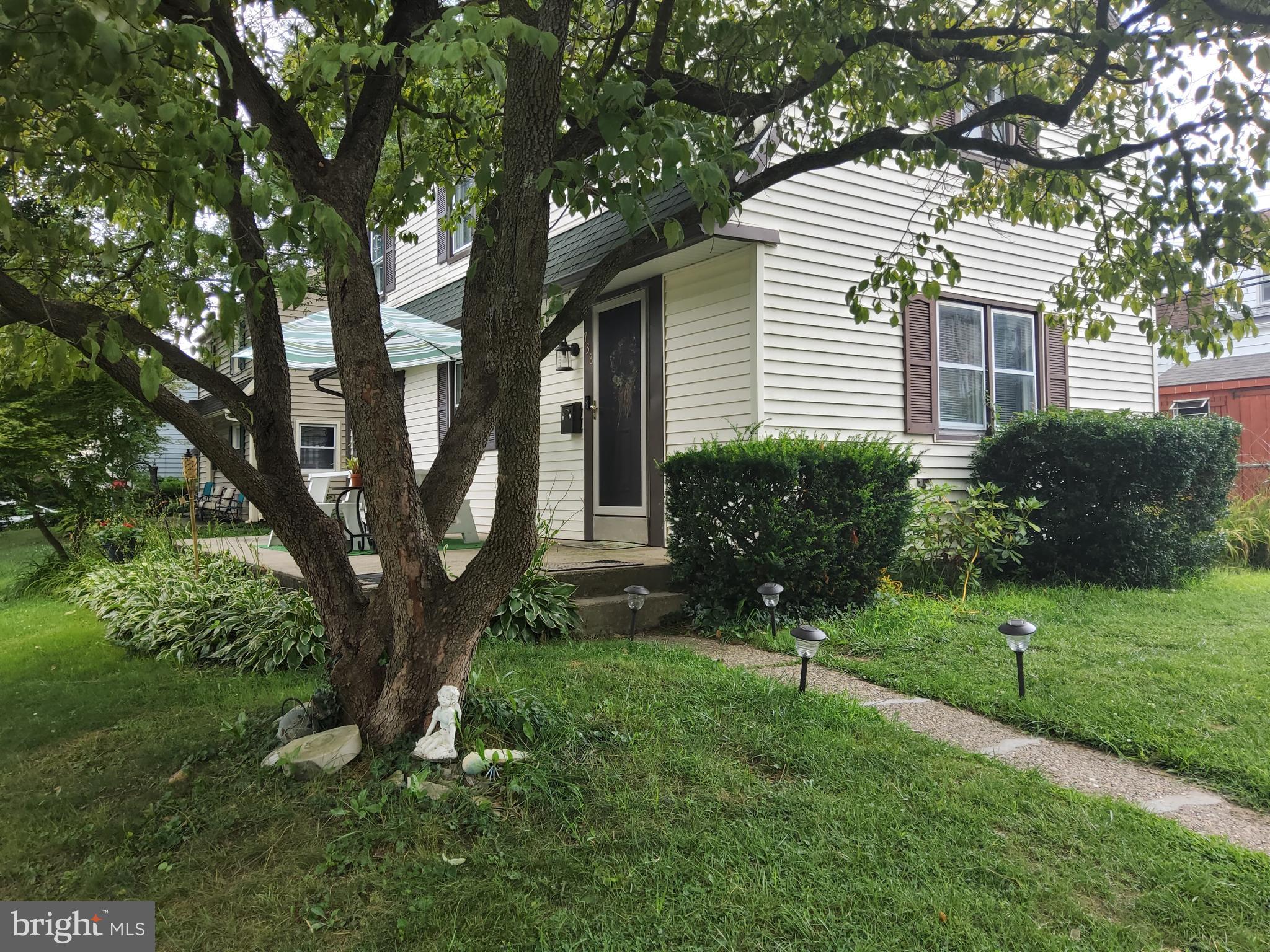 738 Thorndale Road Aldan, PA 19018 - Photo 2 of 27 Gallery Image 2