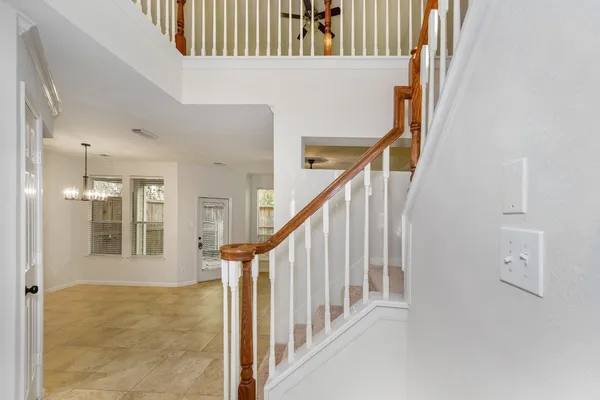 $319,500 | 158 North Magnolia Pond Place, Unit 158E, The Woodlands, TX 77381