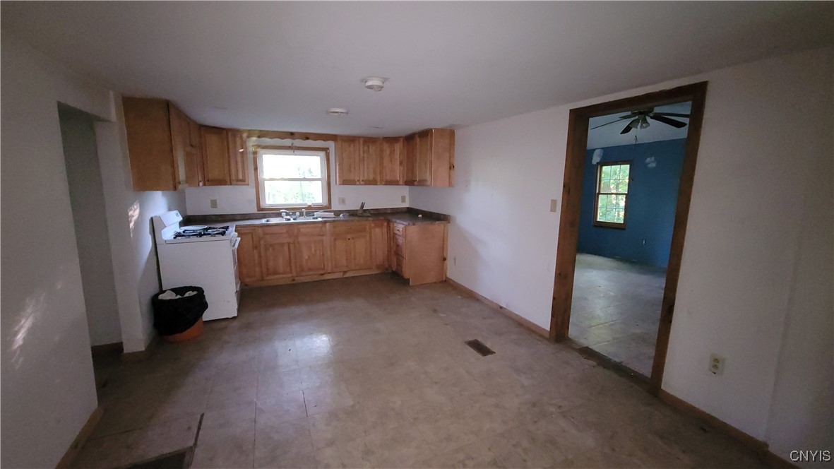 123 Piper Road Herkimer, NY 13350 - Photo 7 of 36