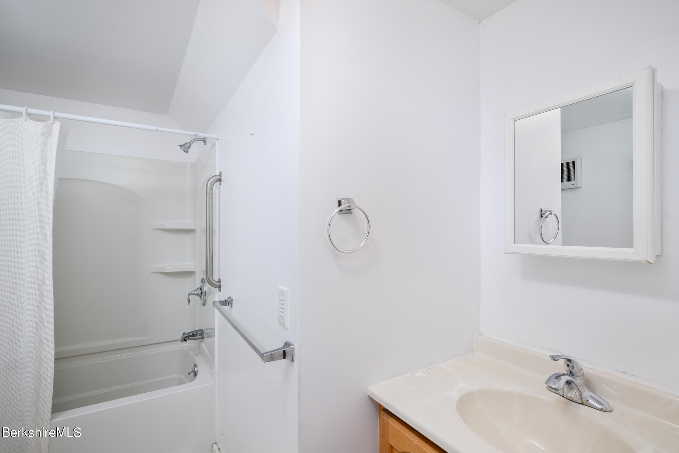 153 Shadowland Cove Road Cheshire, MA 01225 - Photo 9 of 22 full bathroom