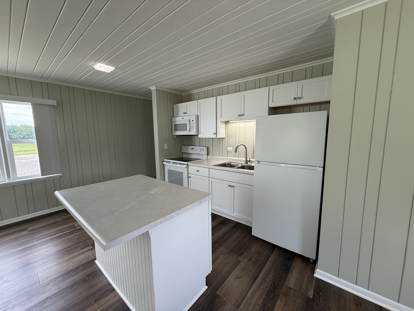 17915 West Sand Lake Road Wadsworth, IL 60083 - Photo 3 of 9