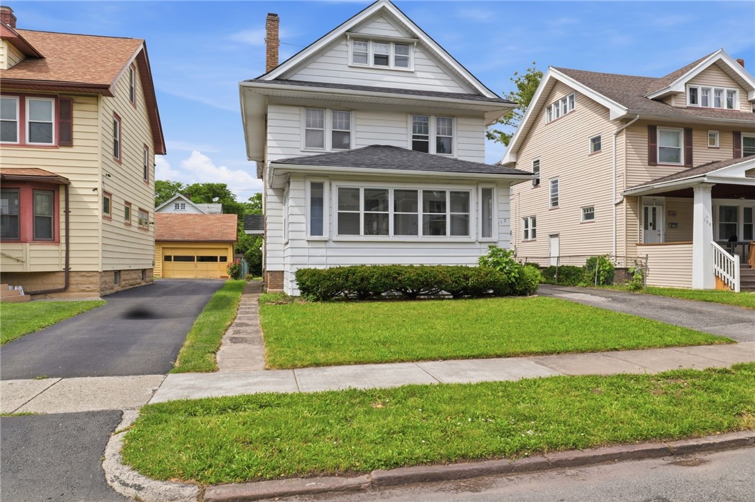112 Roxborough Road Rochester, NY 14619 - Photo 3 of 35