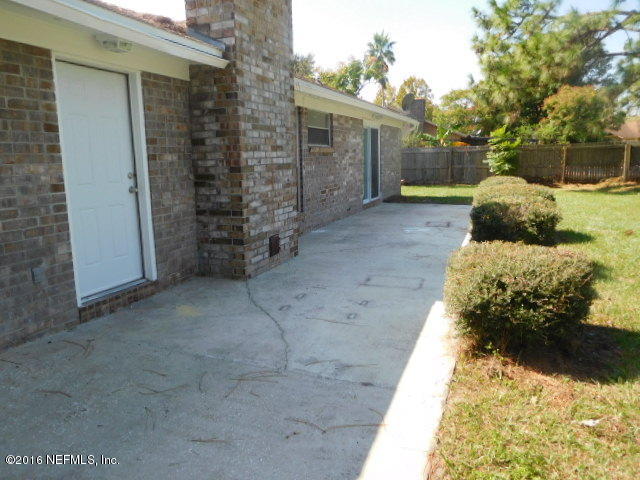 2476 Ridgecrest Avenue Orange Park, FL 32065 - Photo 19 of 19 Oversized patio