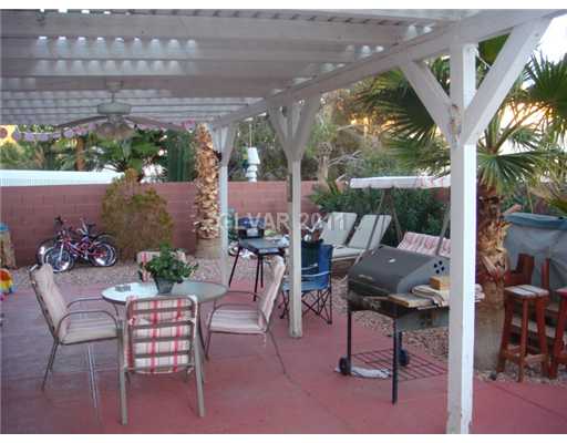 1483 Flintrock Road Henderson, NV 89014 - Photo 5 of 15 Property Photo.
