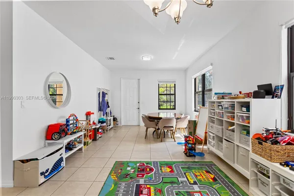 $5,500 | 19244 Northeast 9th Place, Miami, FL 33179