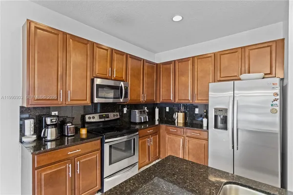 $5,500 | 19244 Northeast 9th Place, Miami, FL 33179