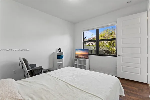 $5,500 | 19244 Northeast 9th Place, Miami, FL 33179