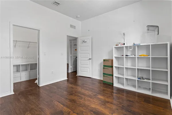 $5,500 | 19244 Northeast 9th Place, Miami, FL 33179