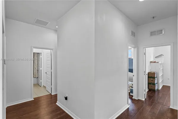 $5,500 | 19244 Northeast 9th Place, Miami, FL 33179