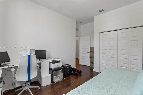 $5,500 | 19244 Northeast 9th Place, Miami, FL 33179