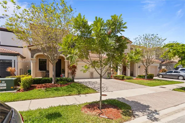 $5,500 | 19244 Northeast 9th Place, Miami, FL 33179