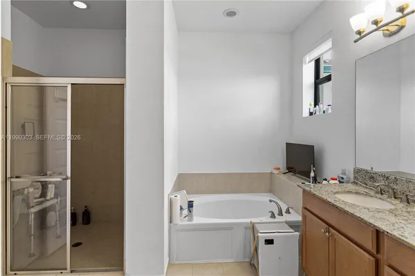 $5,500 | 19244 Northeast 9th Place, Miami, FL 33179