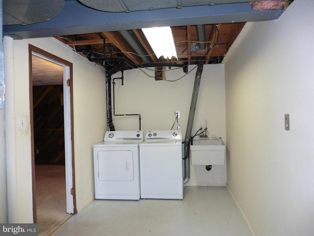 8402 North Point Court Laurel, MD 20708 - Photo 24 of 24 Interior (General)