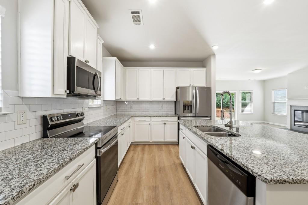 2779 Morgan Spring Trail Buford, GA 30519 - Photo 16 of 37